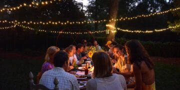 What Perfect Outfit for a Summer Dinner?