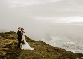 Pros and Cons of a Travelling Destination Wedding Photographer