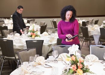 How do I market my wedding planning business?